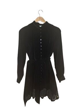NEW Zara Black Velvet Velour Long-Sleeve Button Dress Scalloped Eyelet Hem XS